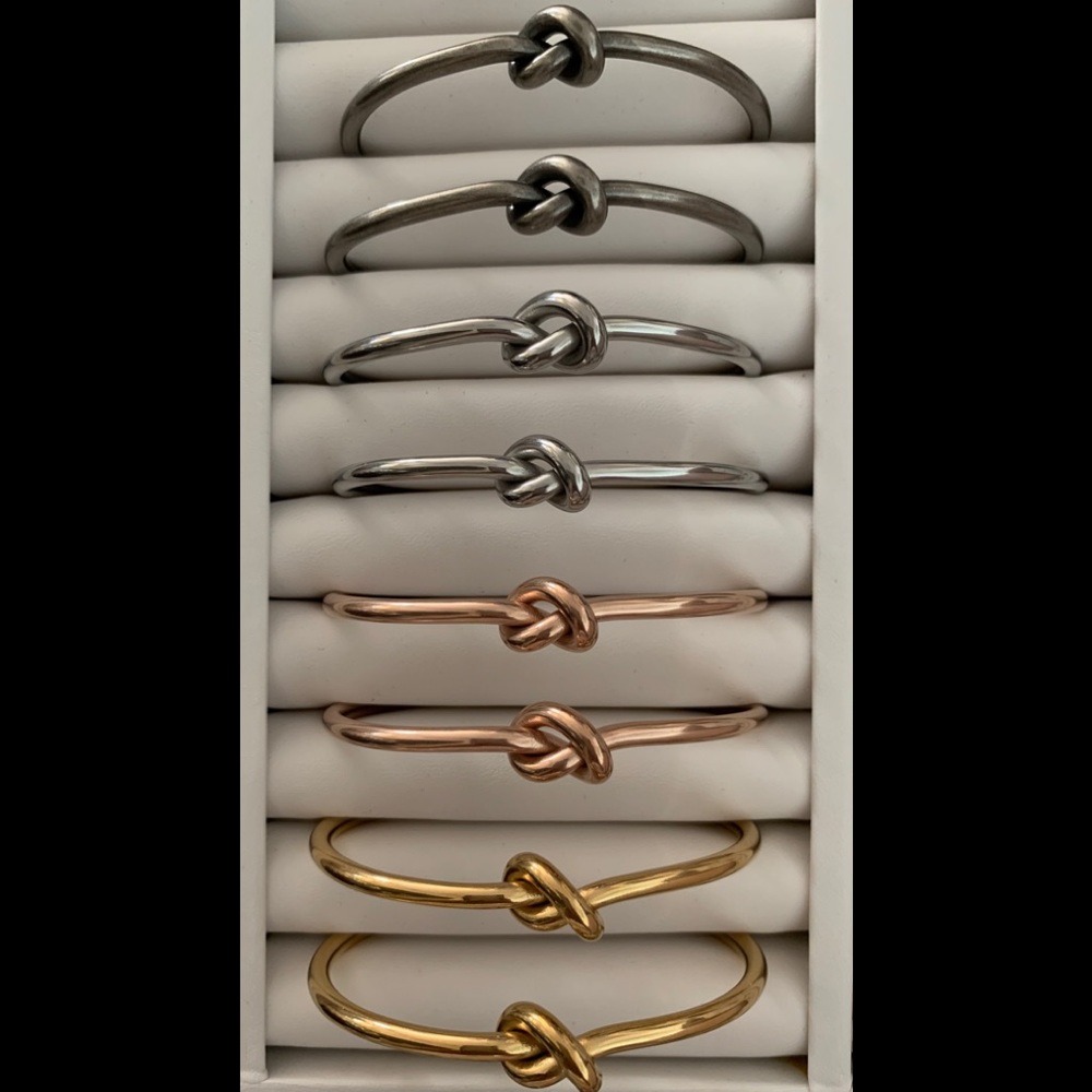 NEW Knot Bracelet